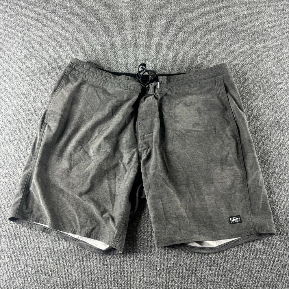 Pelagic Swim Shorts Mens 38 Gray Camo 9 Inseam Stretch Fishing Board Trunks